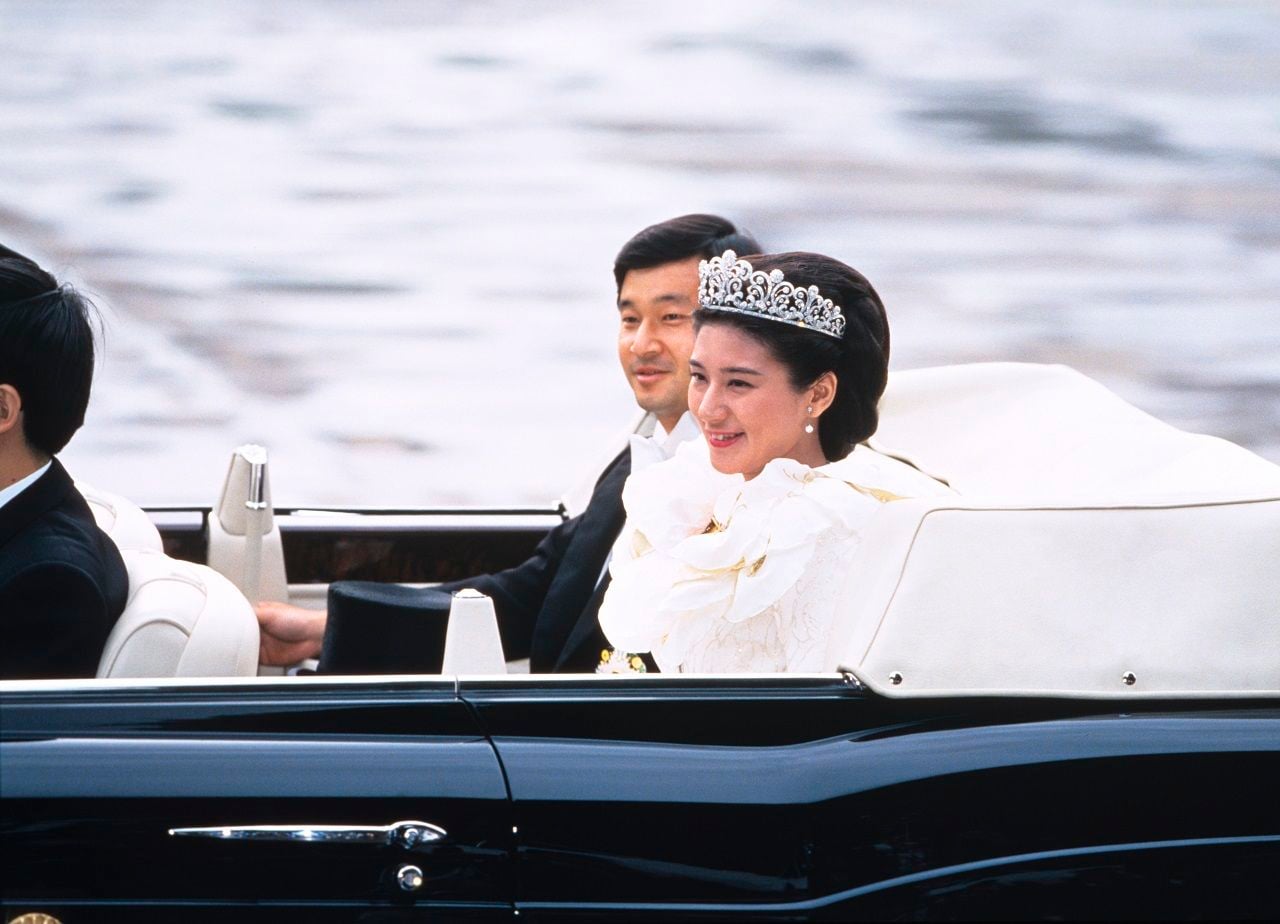 1993年6月9日、結婚パレードでの皇太子さま（当時）と雅子さま　©JMPA