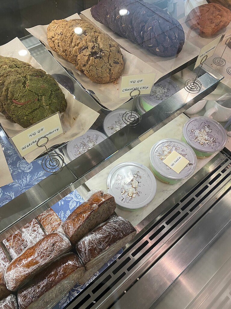 VG(ヴィーガン)、GF(グルテンフリー)のクッキーは、4.95ドル〜。