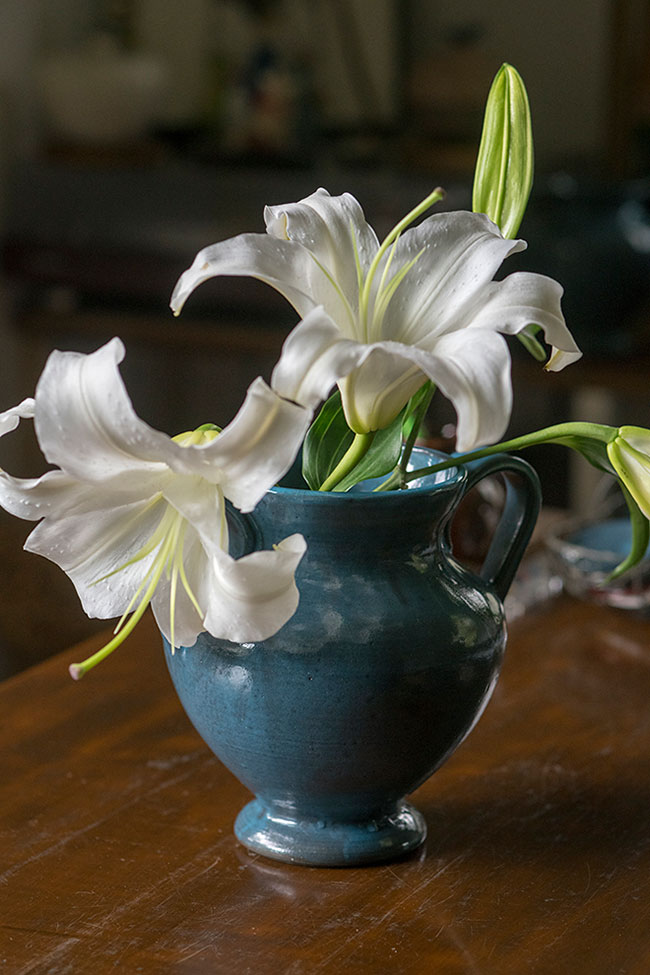 濃密なブルーが美しい〈shinkai〉花器 17,000円～。