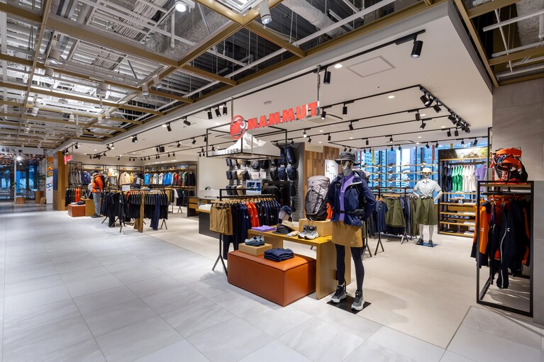 「ONE FUKUOKA BLDG.」4階の「マムート 福岡天神」は商品ラインナップも充実！