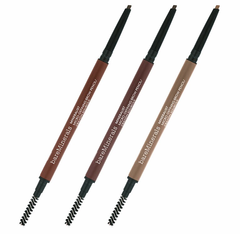 ミネラリスト ブロウ ペンシル 全5色 各3,850円。写真左から、チェストナッツ、コーヒー、トープ。