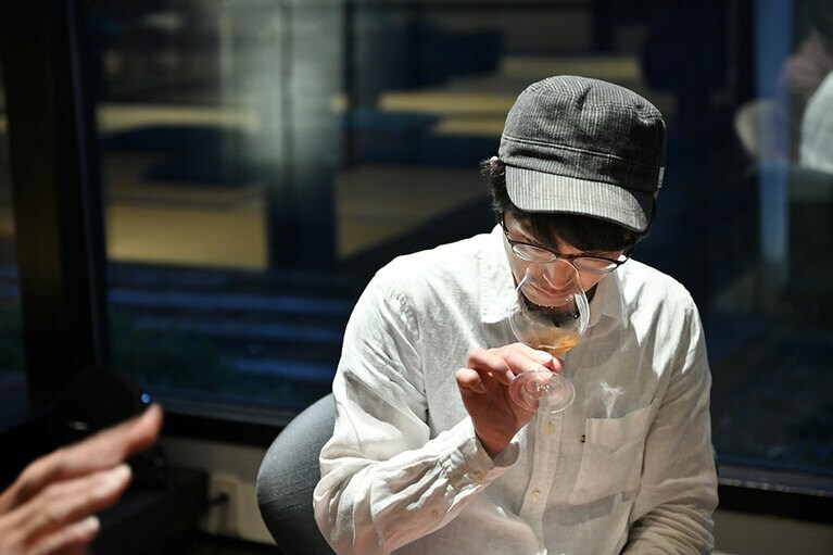 「自分が好きなもの、感覚を信じて造るだけ」と話す矢野さん。