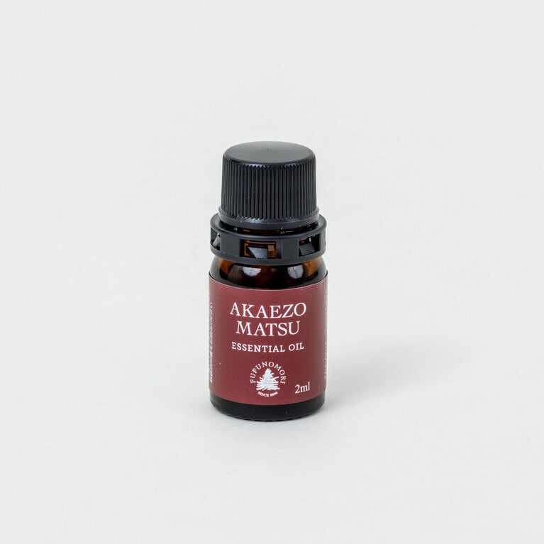 アカエゾマツエッセンシャルオイル 2ml 4,400円／フプの森