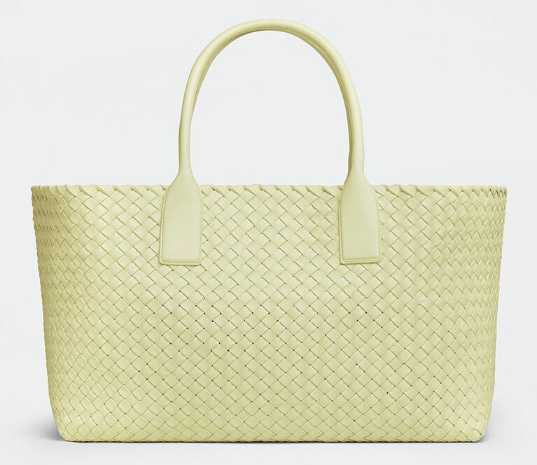 レモン ウォッシュド ミディアム H45×W40×D16cm 940,500円。