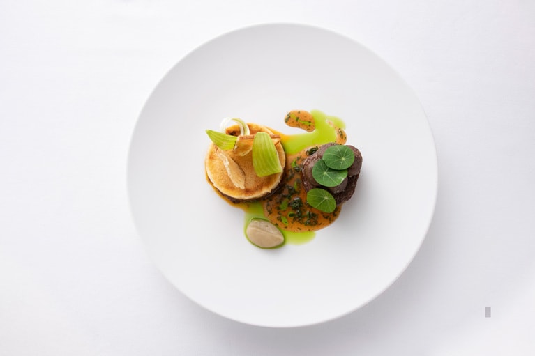 「若狭牛 幸福葱 黒ニンニク 菊芋」。