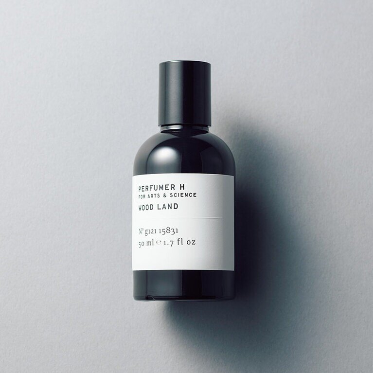 Perfume 50ml（WOOD LAND）24,200円／＆SHOP青山