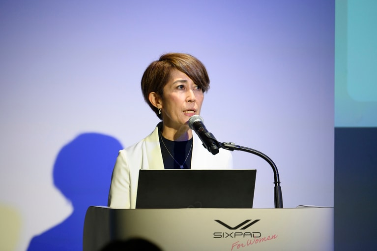 司会進行を務めた、株式会社MTG 上席執行役員 WELLNESS事業本部 本部長　石谷桂子さん。