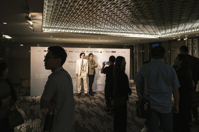 ガラパーティには多くのシェフ、食通たちが集まり盛り上がった。