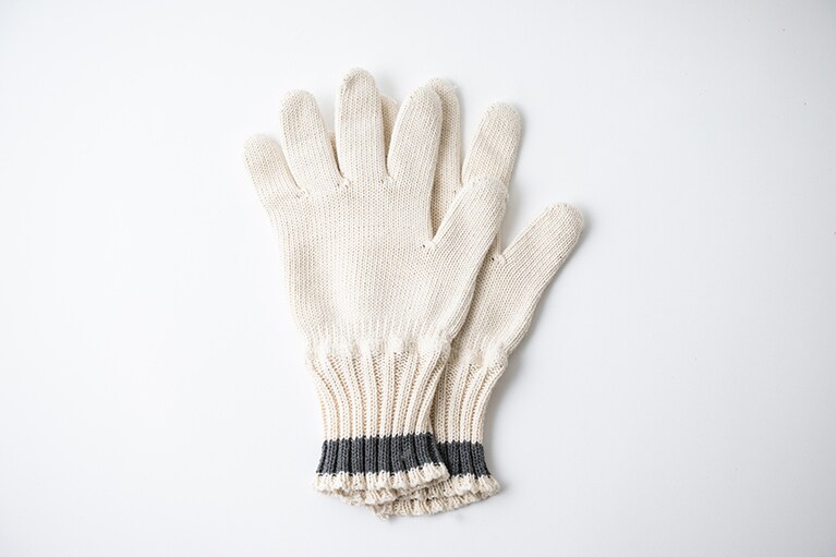 純綿手袋（厚手）。