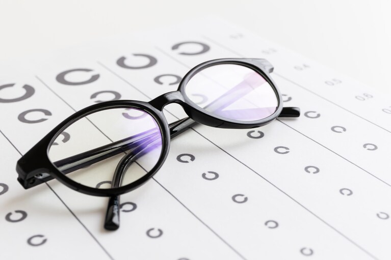 近視は現代人にとっては、プラスの面も。