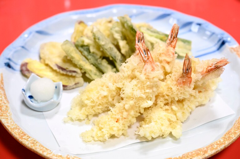 エビと野菜の天ぷら。