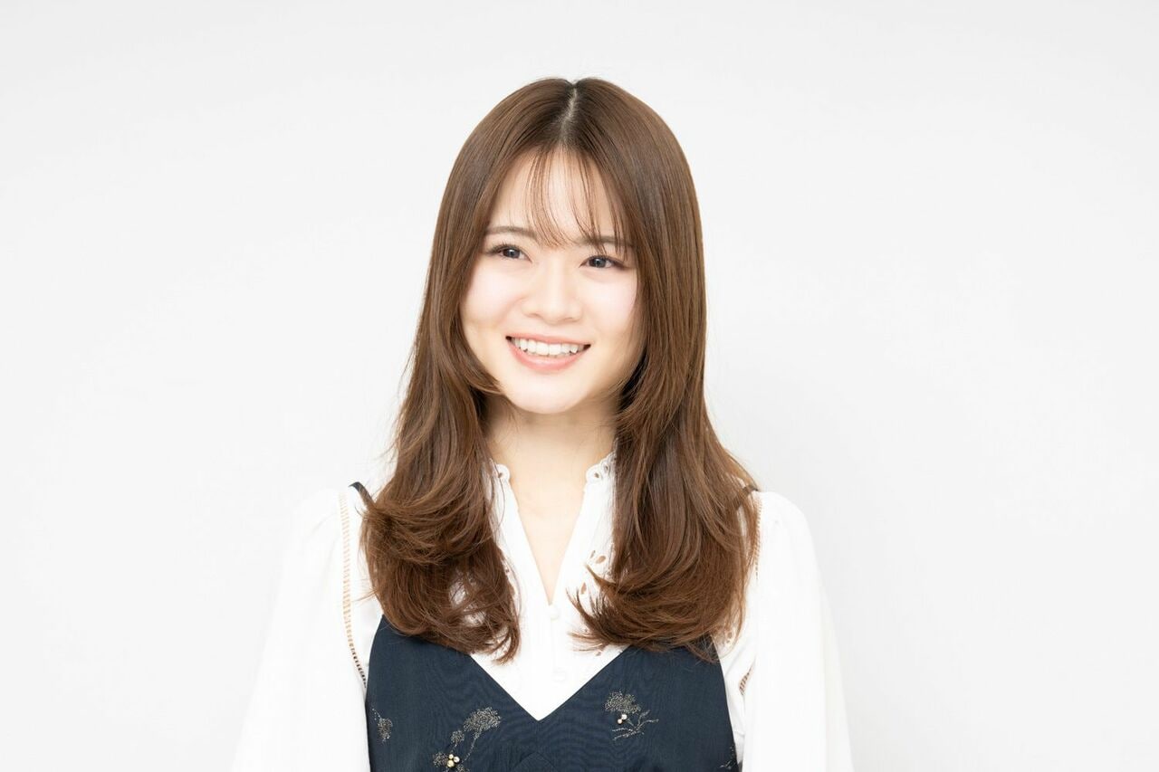 キャプション：山崎怜奈さん