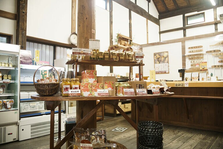 栗のアイテムがずらり。