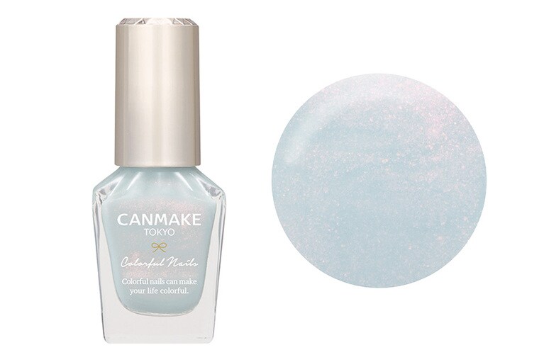 N113 テンダーブリーズ。多色パールが輝き、角度によって様々な色と表情を見せてくれる。