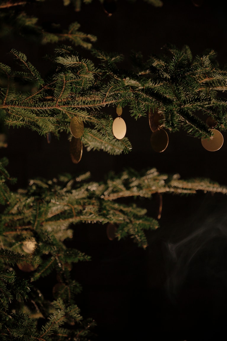 ゴールドのオーナメント。