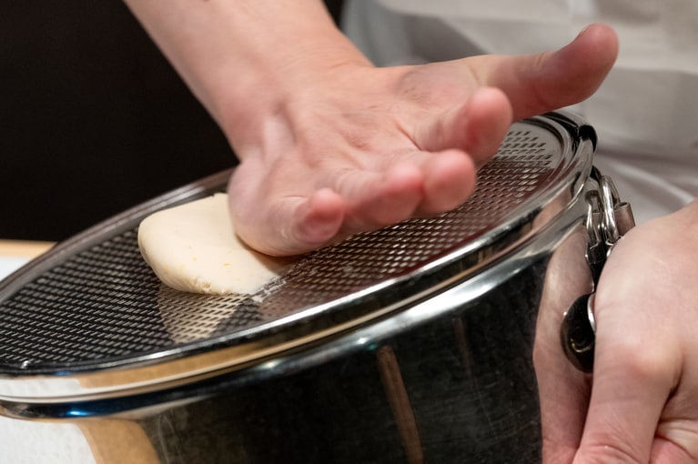 「芳冬菓（ほうとうか）」。