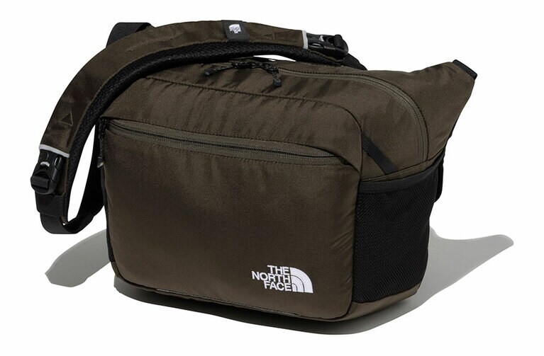 ベイビースリングバッグ(ニュートープ、ブラック) 30,800円。