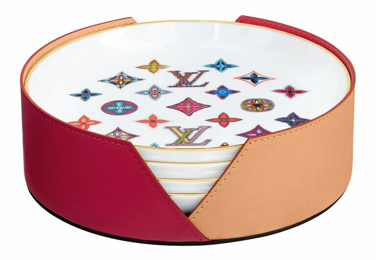 セット4 アシェット(H19cm×W19cm×D6cm) 152,000円／ルイ・ヴィトン(ルイ・ヴィトン クライアントサービス)