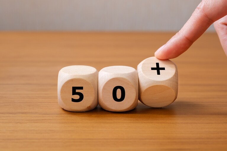 50歳前後が多いとされる閉経。 ©rammy2/イメージマート