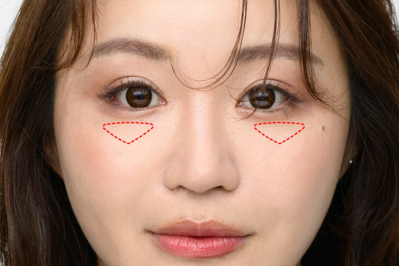 パープルのハイライトで明るさを出し、抜け感と立体感を演出!