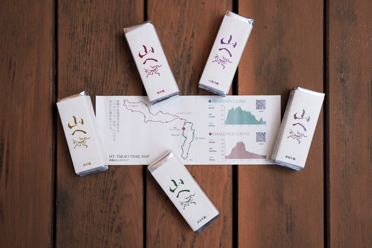トレイルマップとしての楽しみ方もできる包装紙。