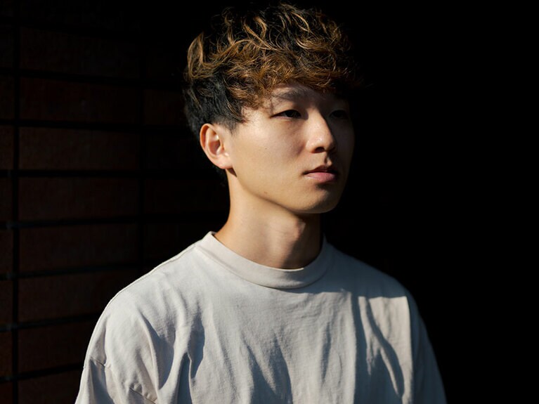 2022年上演の『ドードーが落下する』で第67回岸田國士戯曲賞を受賞。