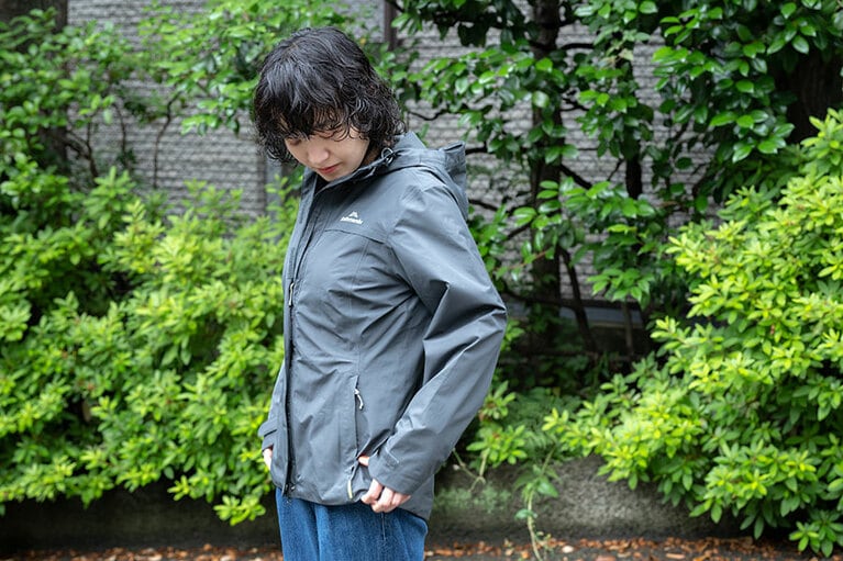 ゴアテックスアウター／Kathmandu（カトマンズ）