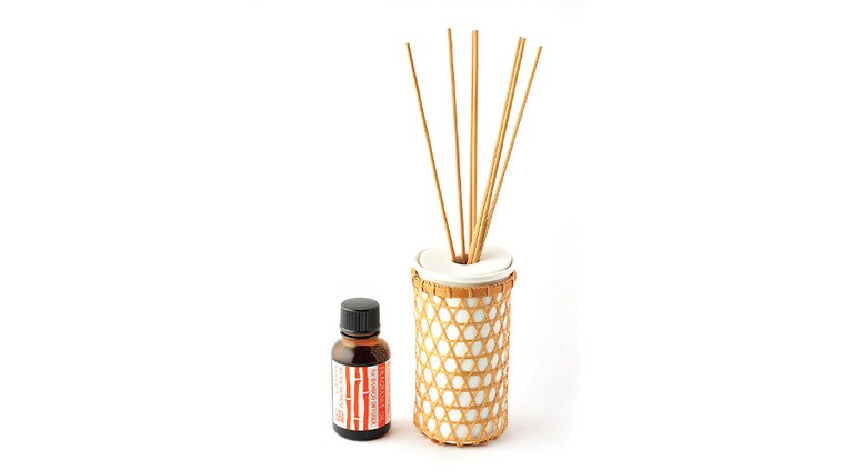 「リードディフューザー 六つ目」12,100円。