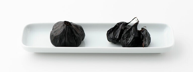 【青森県】おいらせ大地の黒ニンニク「ナチュラルブラック」。