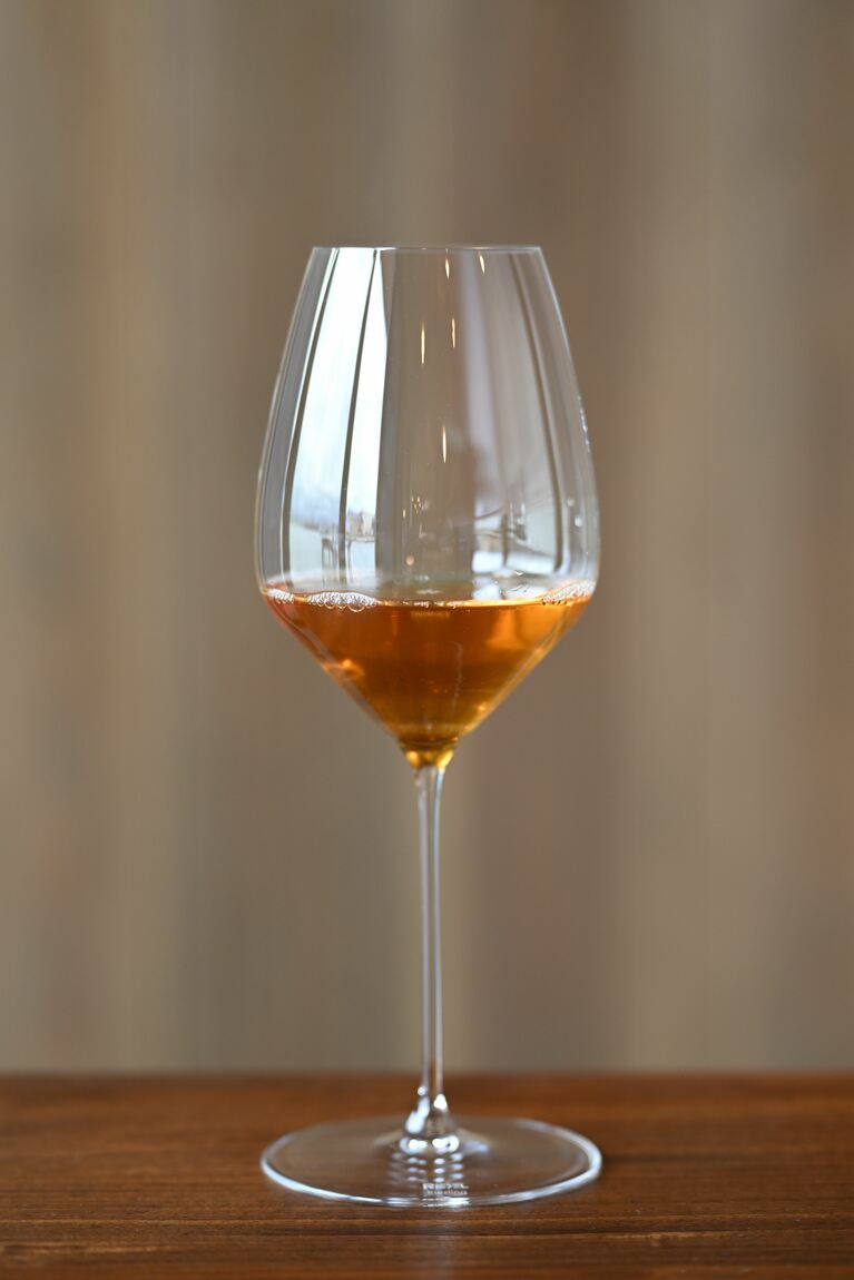 “やわらかで、自由”な佐渡の恵みをおまかせでいただく。ハレの日を彩る島レストラン「kaneto」