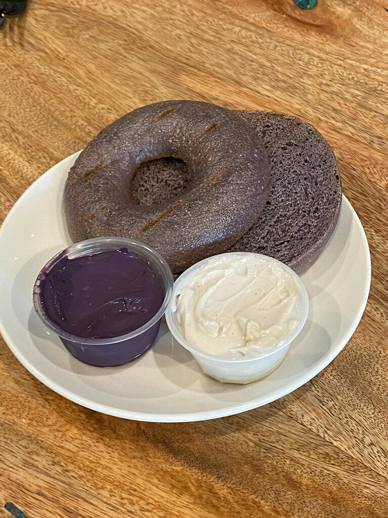 タロベーグル8.95ドル／アイランド・ヴィンテージ・コーヒー