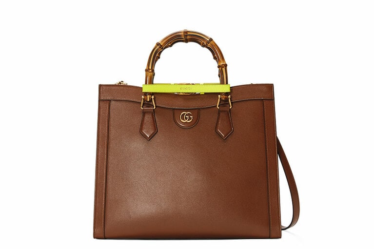 「グッチ ダイアナ」ミディアム 454,300円(税込) H30xW35xD14cm