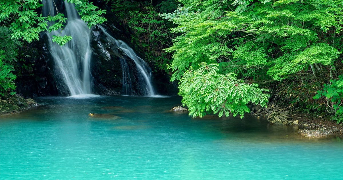 真作/光成/夏の瀧/夏の滝/青緑山水瀧/山水/風景/布袋屋掛軸HK-275 2ページ目)【群馬県 2021年版】 夏の絶景・風物詩5選 滝と水面が