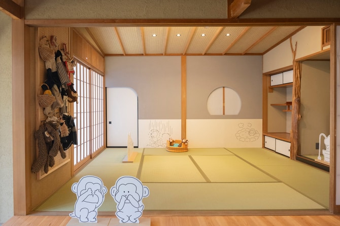 フォトスタジオには着物や猿の着ぐるみなど、ワンコ用衣装も多数ストックされている。