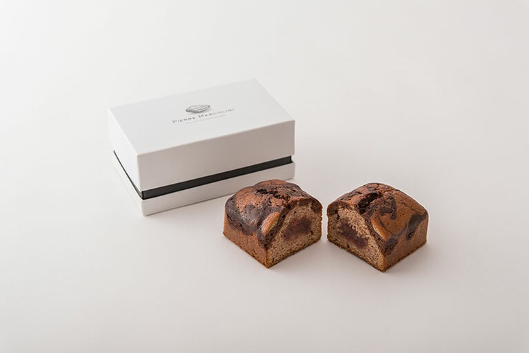 チョコレート ストロベリー ケーキ 1,944円。