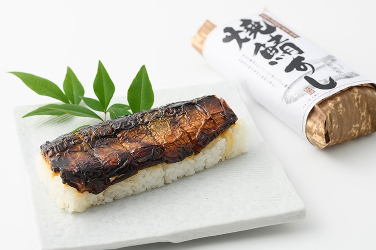 つけ焼さばすし 1,180円（1本）。