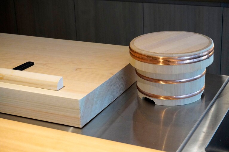 寿司ダイニング「藍寿」。