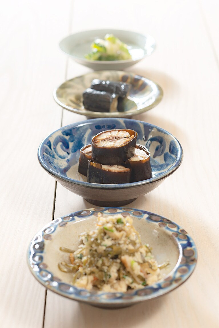 【今春からあの有名料理人の一皿が！】レストラン「シラカチ・炉端」では12年連続ミシュラン3ツ星の日本料理「かんだ」神田裕行氏を料理顧問に迎え、3月に沖縄色満載の新メニューが登場！