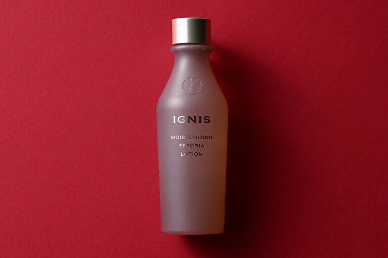 イグニス モイスチュアライジング エフフォーリア ローション 200mL 11,000円。
