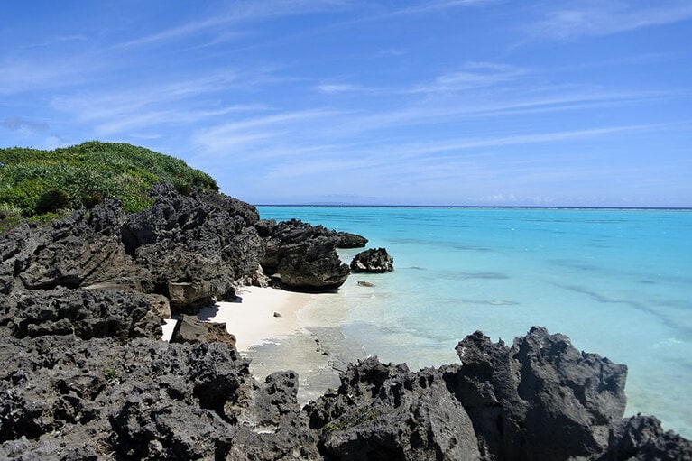 島の人に教えてもらった、‟鳩の湖”と呼ばれる小さなビーチ。