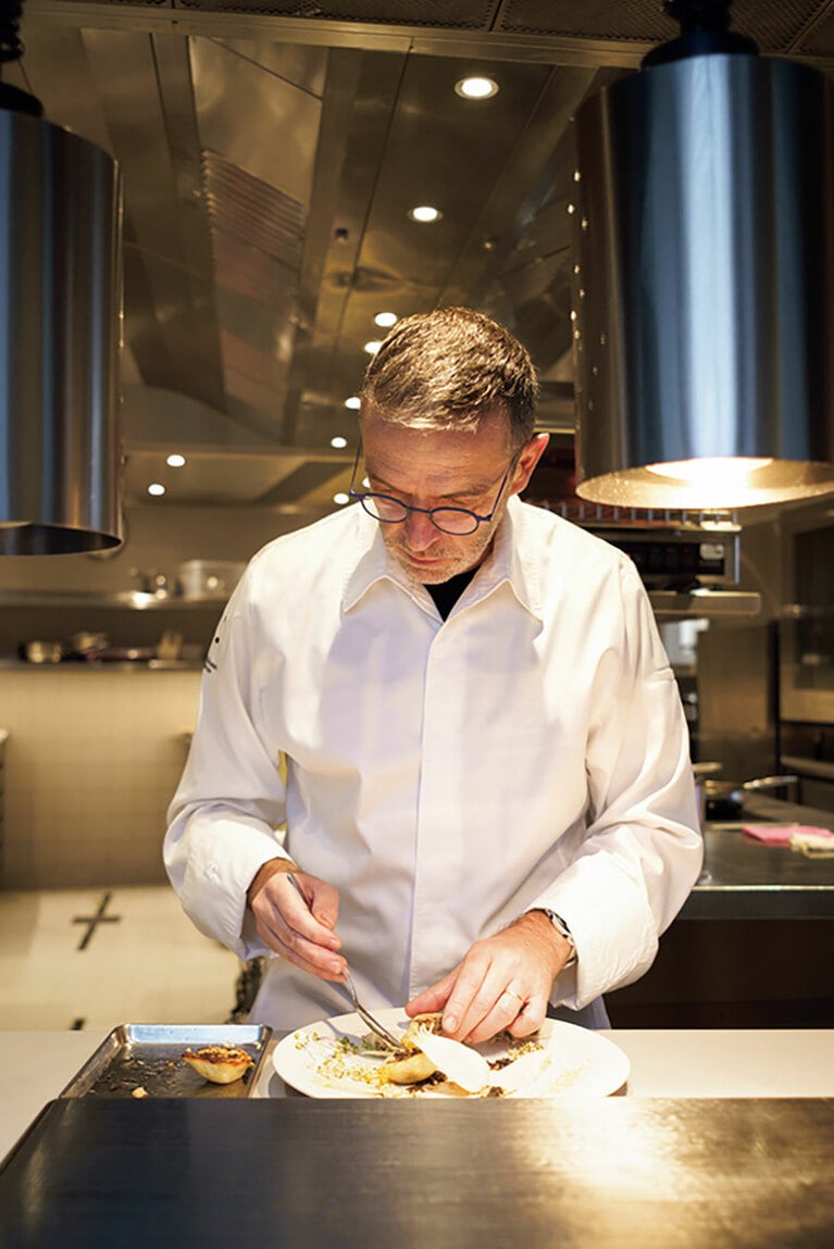 本拠地ライヨールからパリにしばしば足を運ぶセバスチャン・ブラス氏。