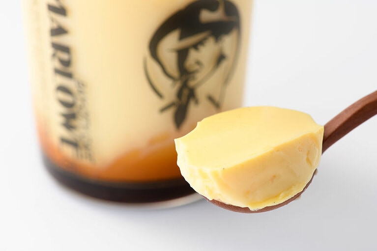 【神奈川】カフェ＆レストラン マーロウ本店の「ビーカー入り手作り焼きプリン」カスタードプリン。