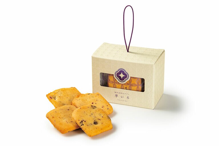 鳴門金時本舗 栗尾商店「鳴門金時生サブレ芋いろ(ラムレーズン)」4枚入 540円。