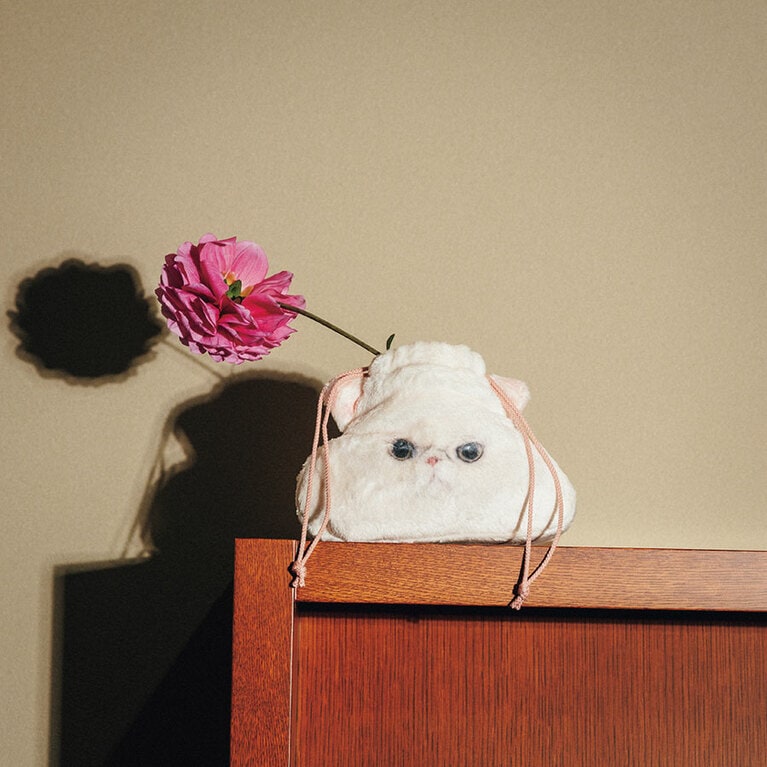 メロディちゃんのもちもち袋 きょとん W17×D8×H13cm 4,950円／H.P.FRANCE