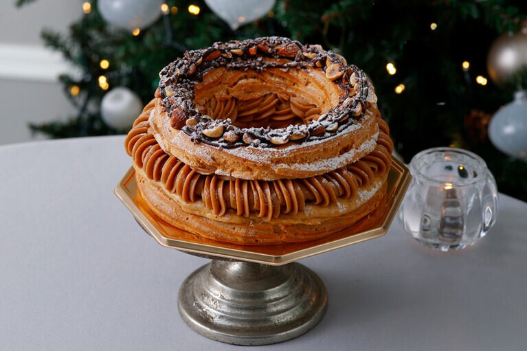 ウェスティンホテル東京「パリブレスト」(直径 15cm／5,900円)※アルコール使用。