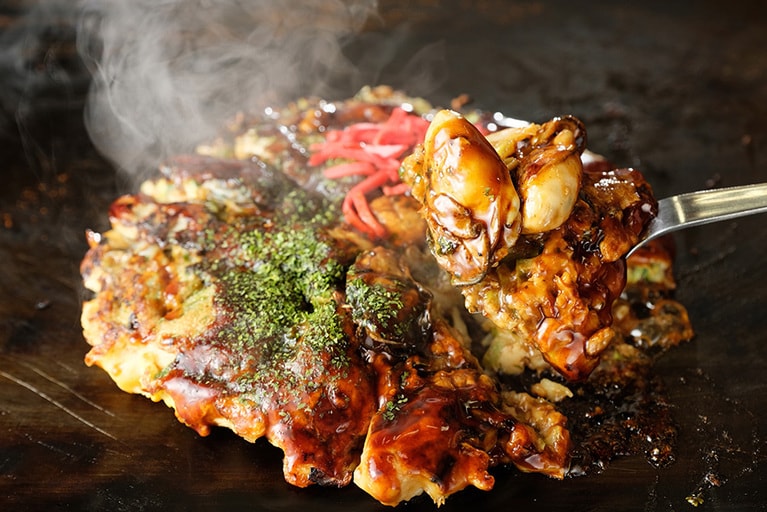 【岡山県】備前市日生の「日生カキオコ」。