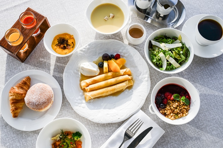 ハワイ気分になれる料理がずらり。