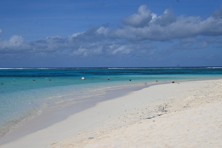 メインビーチの隣に、こんな穏やかな浅瀬も。