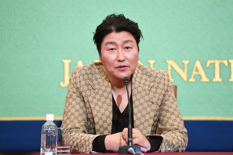 配信プラットフォームでのドラマ出演が話題になったソン・ガンホ（2020年来日記者会見時）。©文藝春秋