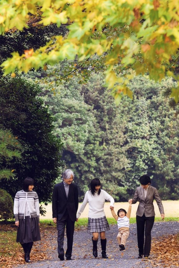 2009年11月、秋篠宮さま誕生日に際してのご近影。写真：宮内庁提供